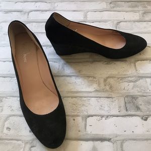 Taryn Rose Black Pumps
